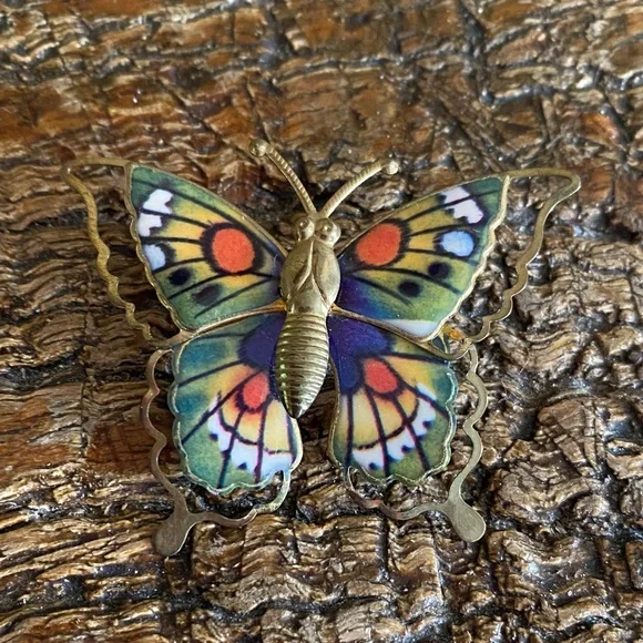 🦋Vintage🦋Butterfly Brooch - Picture 2 of 3